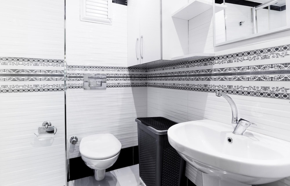 Convenient Flat 15 min to Bagdat Avenue