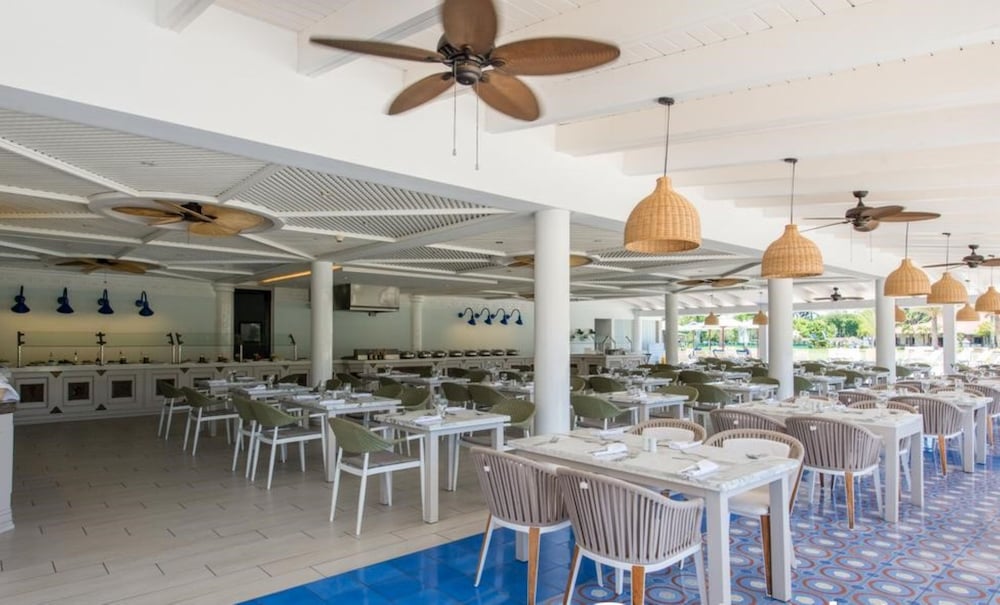 VH Atmosphere - Adults Only - Property Image 16