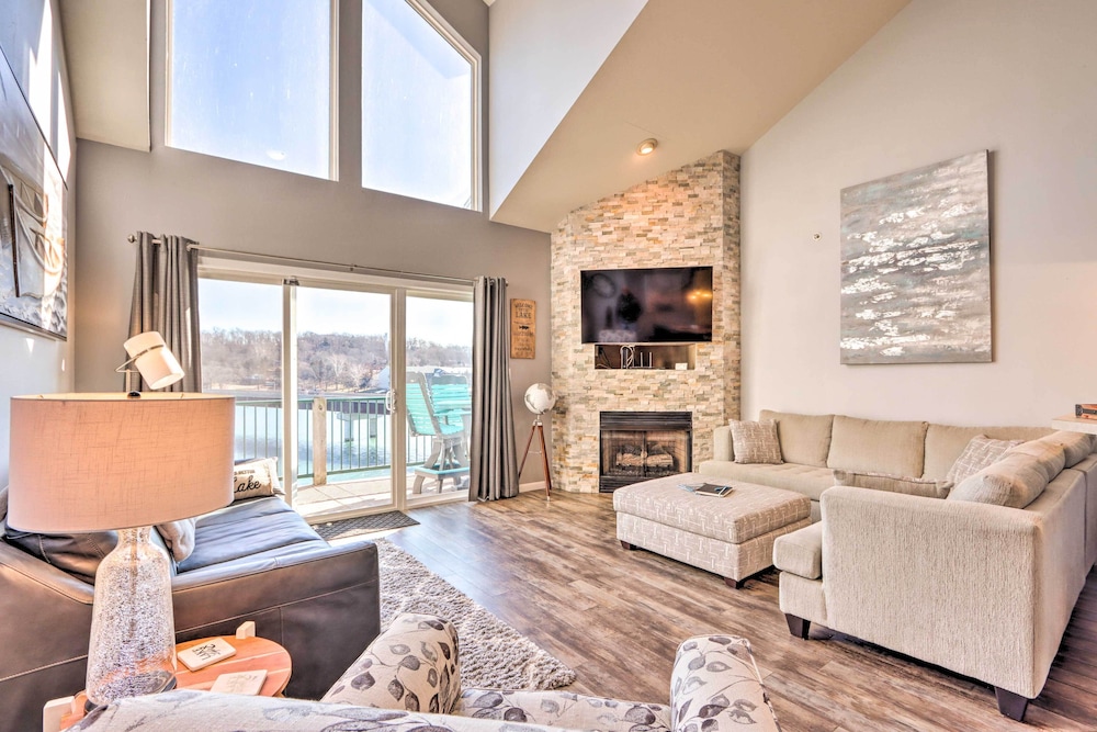 Scenic Family Condo w/ Game Room & Boat Dock!