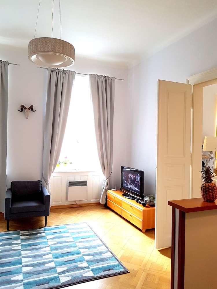 Sazavska apartment