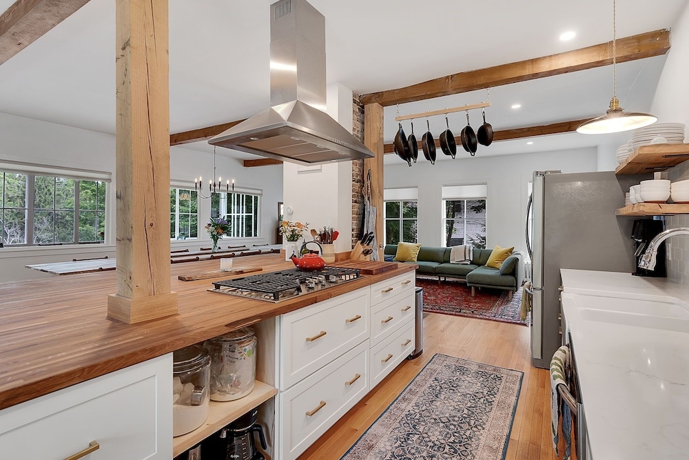 Bryant Farm Limit 27 5 Bedroom Farmhouse by RedAwning