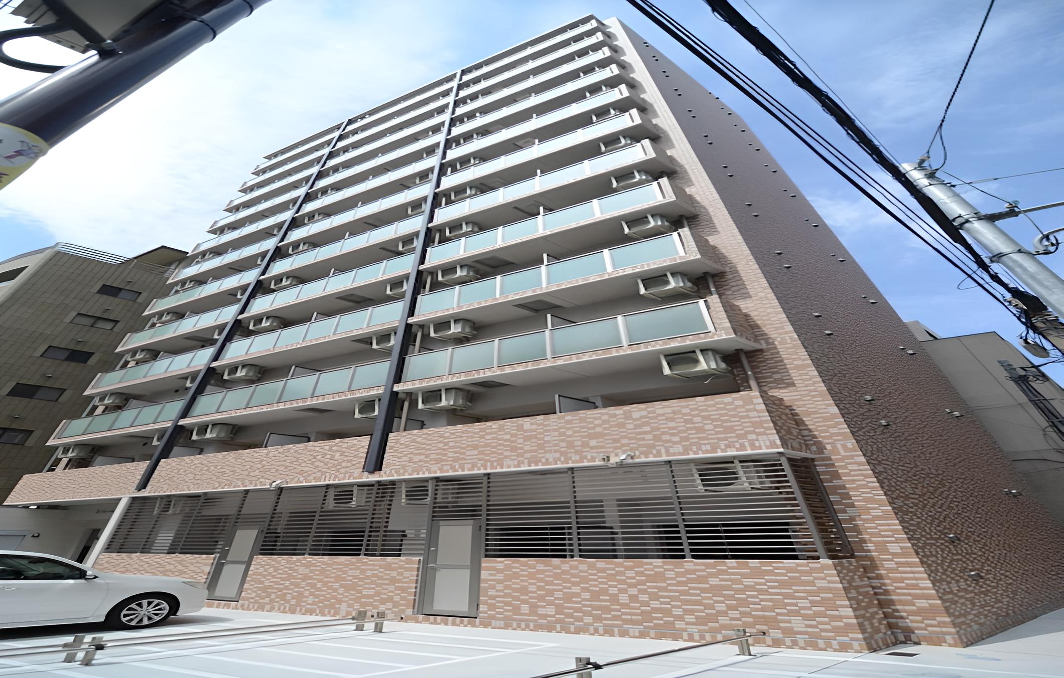 EXE Higashi Shinsaibashi IV