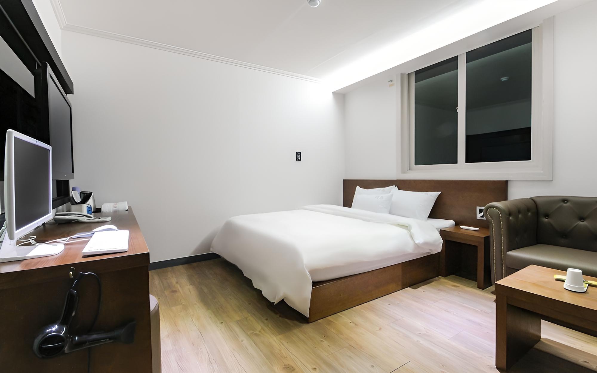 Jinju Hotel Daom