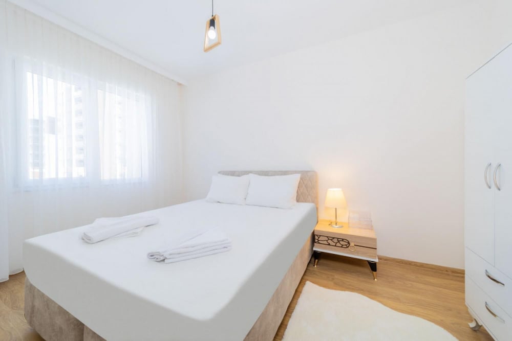 Remarkable Flat With Shared Pool in Kepez