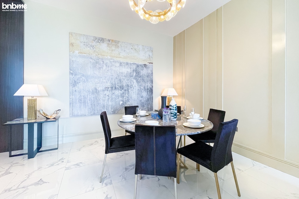 3B-Amna Tower-4801 by bnbme homes