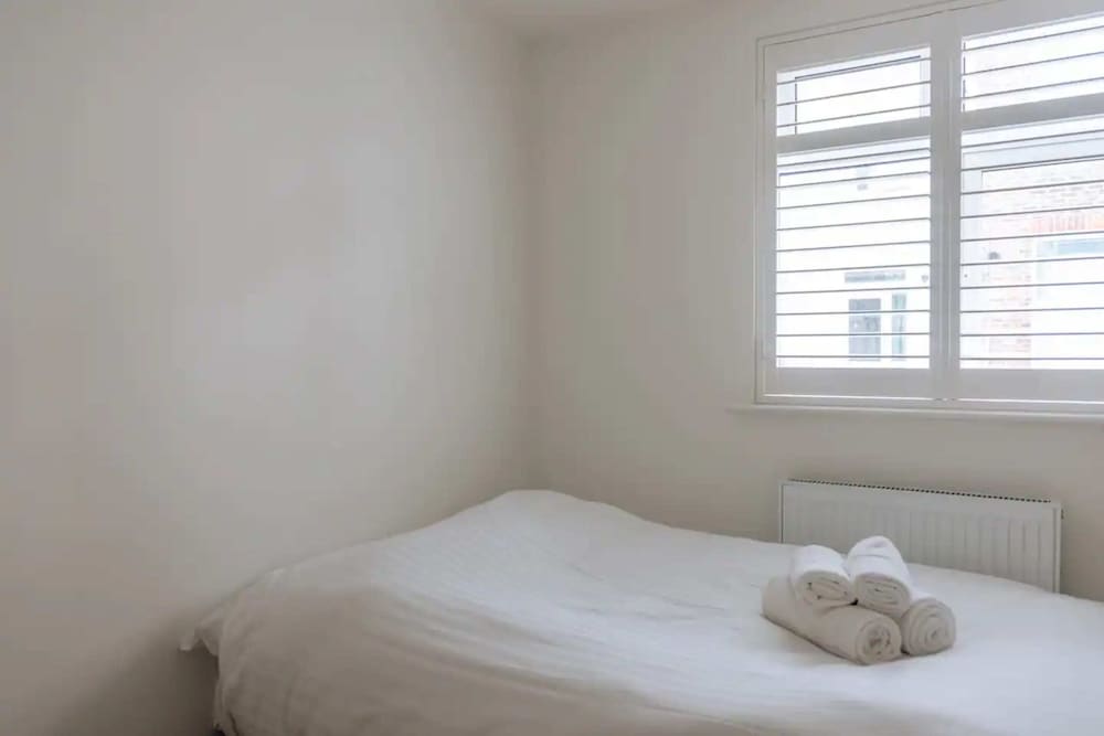 Modern 2BD Flat - Brighton
