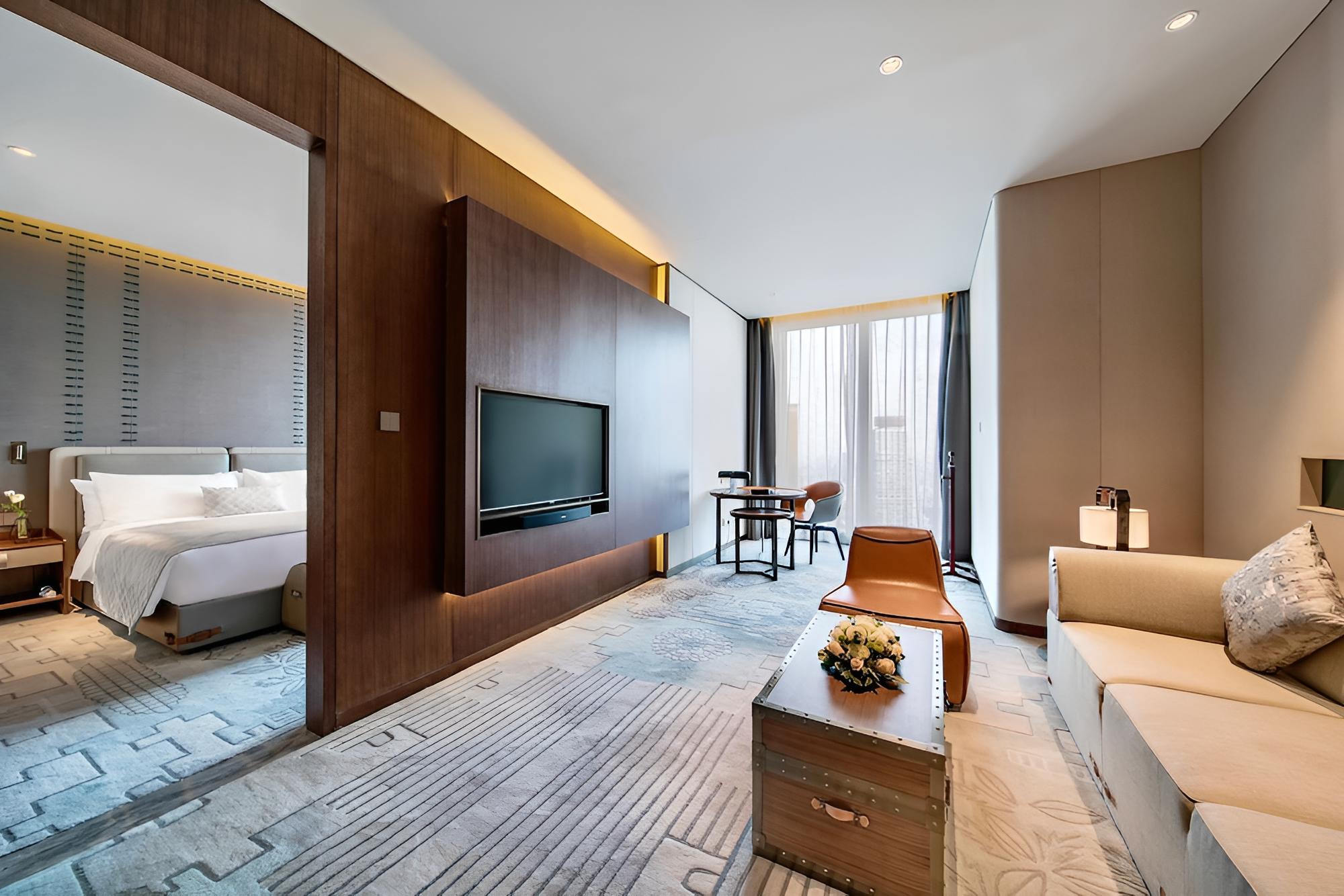 Golden Eagle International Hotel