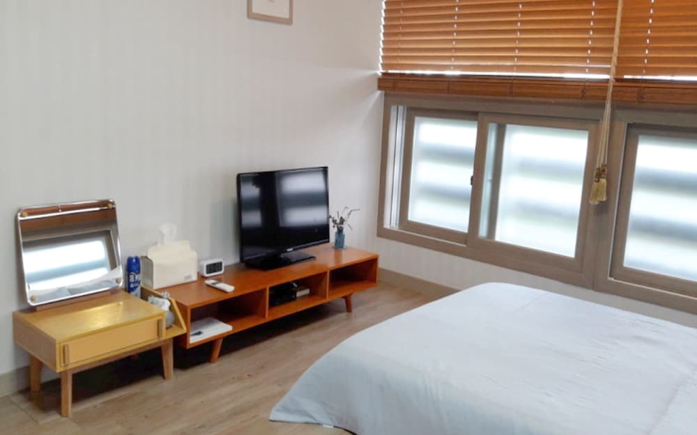 Jeju Dallsoop Guest House view 5