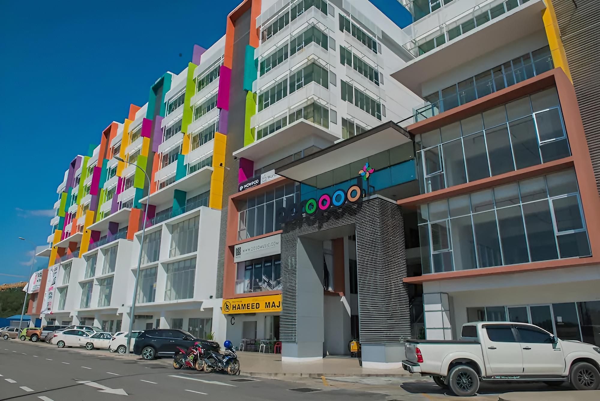 YO.OM Colorful Family Home 3 Pax