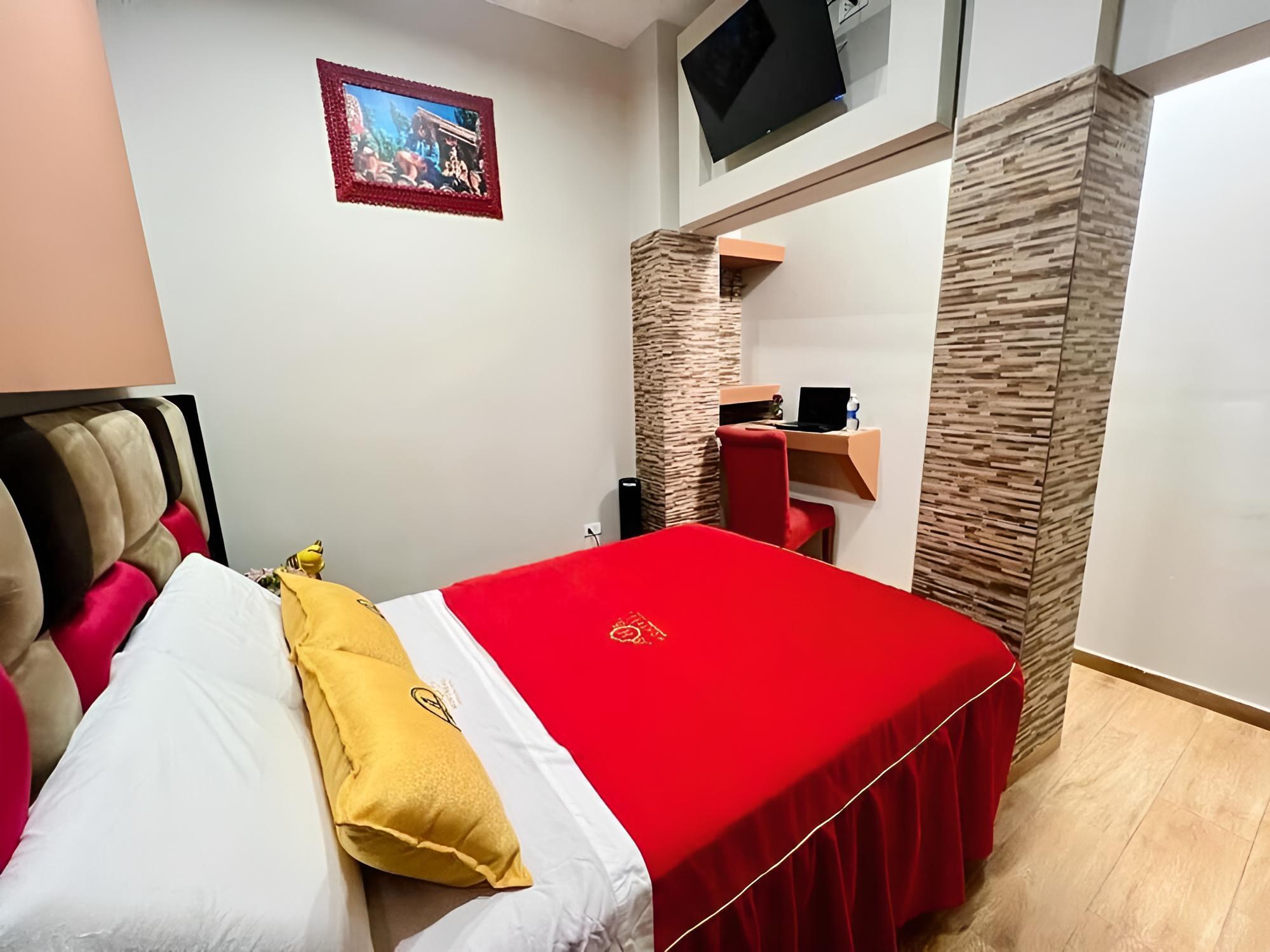 MONTREAL MAGDALENA HOTEL