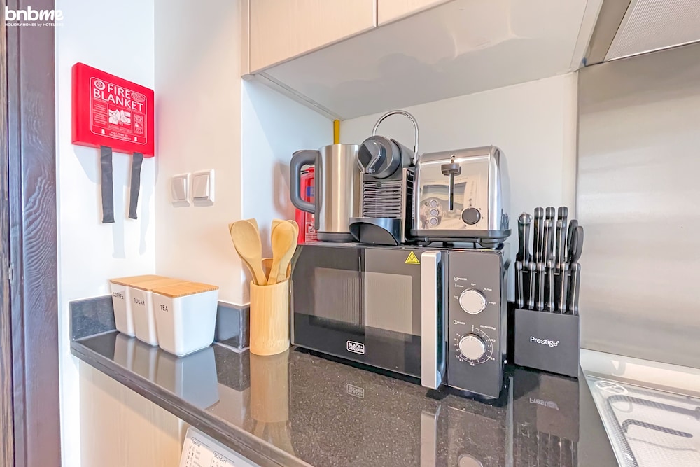 ST-Carson Tower A-1411 by bnbme homes