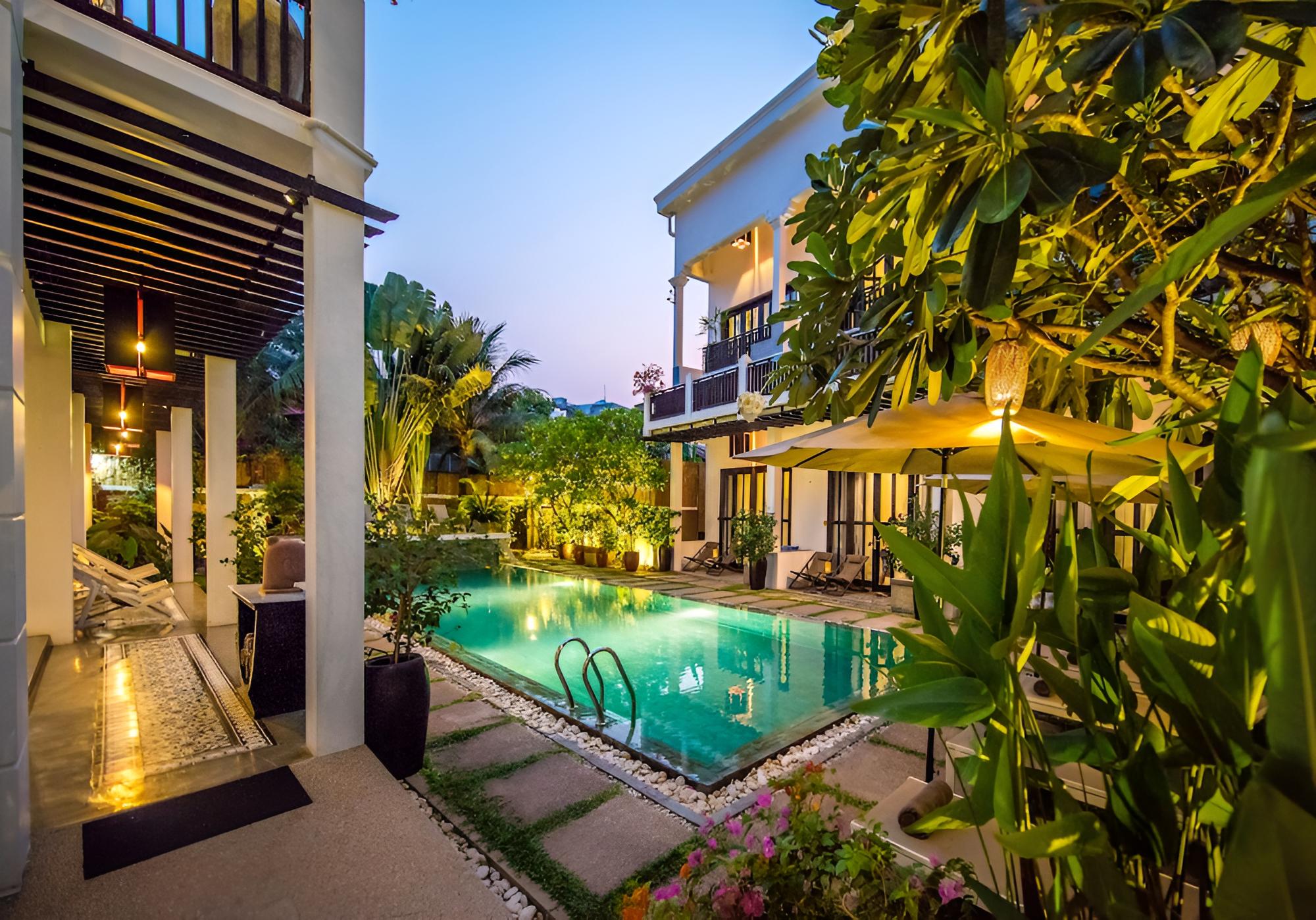 Mulberry Hotel