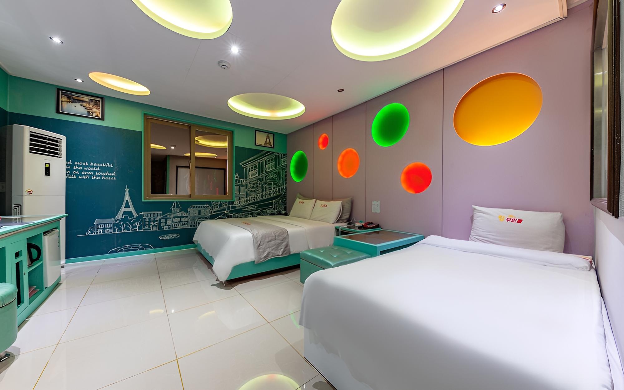 Muan Namak King Self Check-in Motel