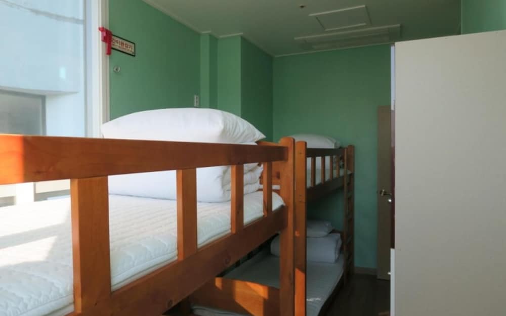 Busan Hyu Plus Guest House
