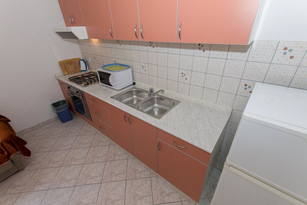 Anka - Amazing Location - SA9 view 2
