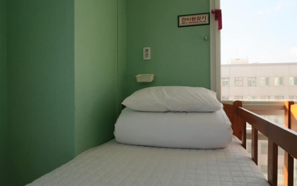 Busan Hyu Plus Guest House