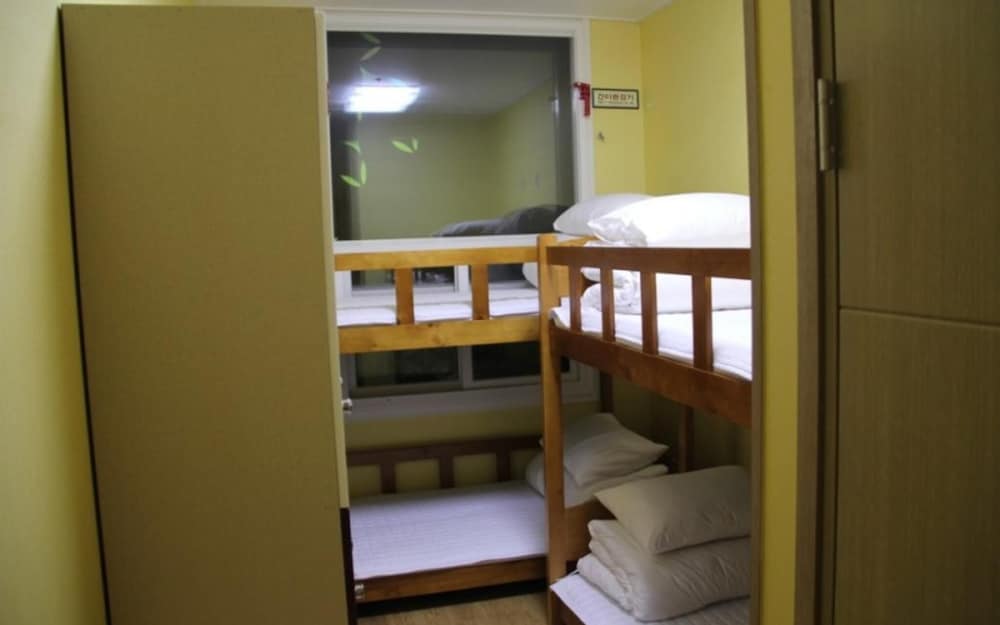 Busan Hyu Plus Guest House