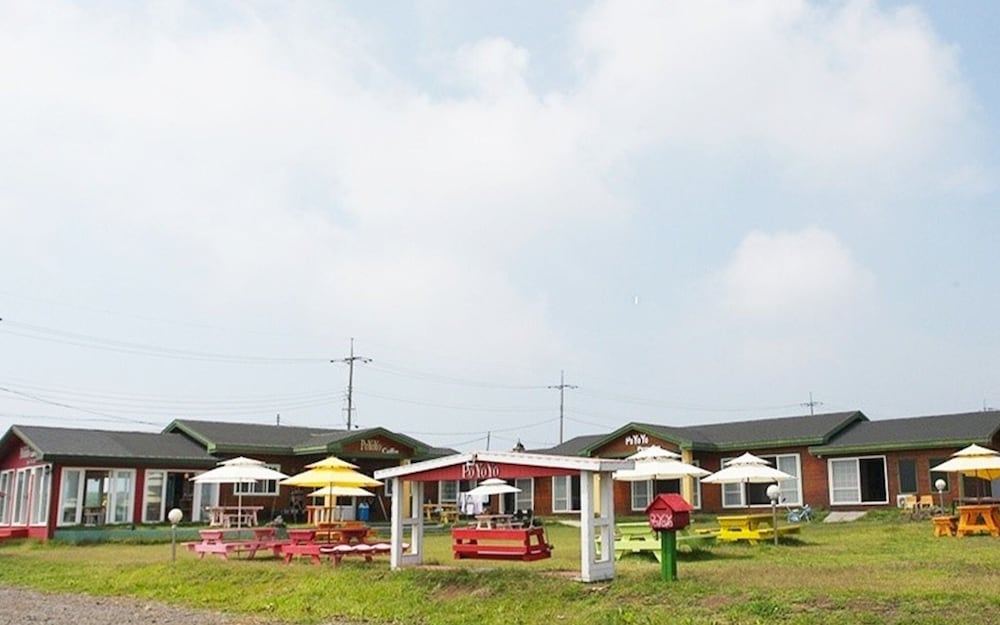 Jeju Poyoyo Pension and Guest House