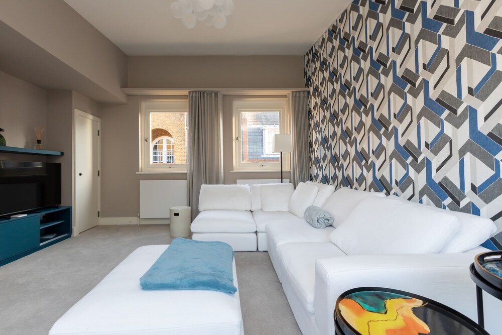 Stunning 3 Bedroom Flat in Covent Garden