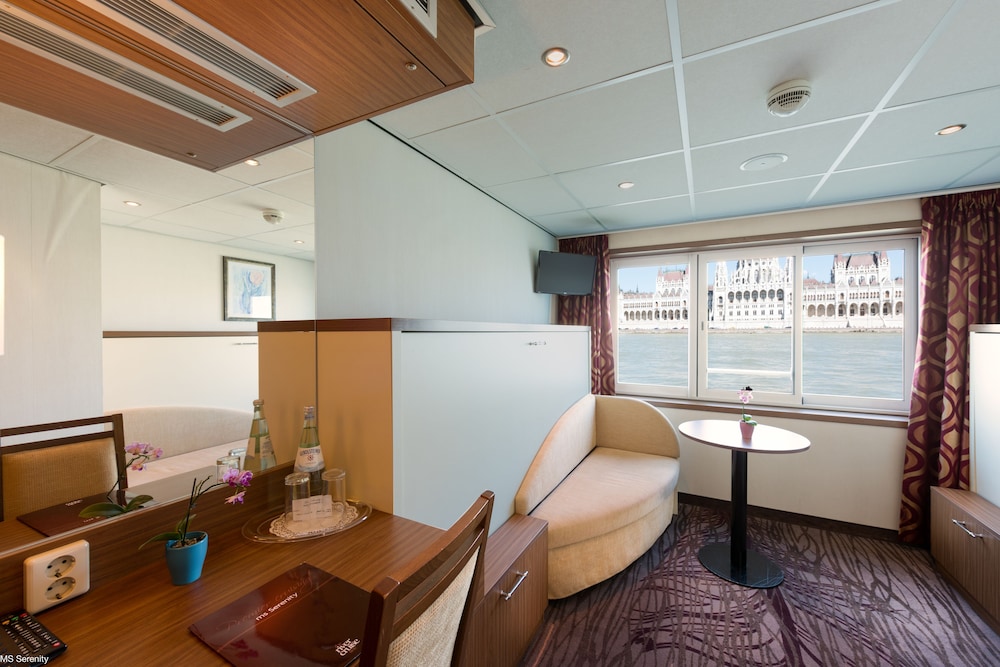 Neuss Vacations - Select MS Serenity - Neuss - Property Image 14