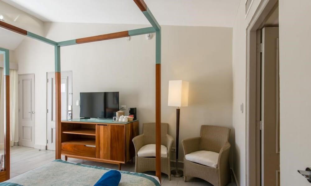 VH Atmosphere - Adults Only - Property Image 41