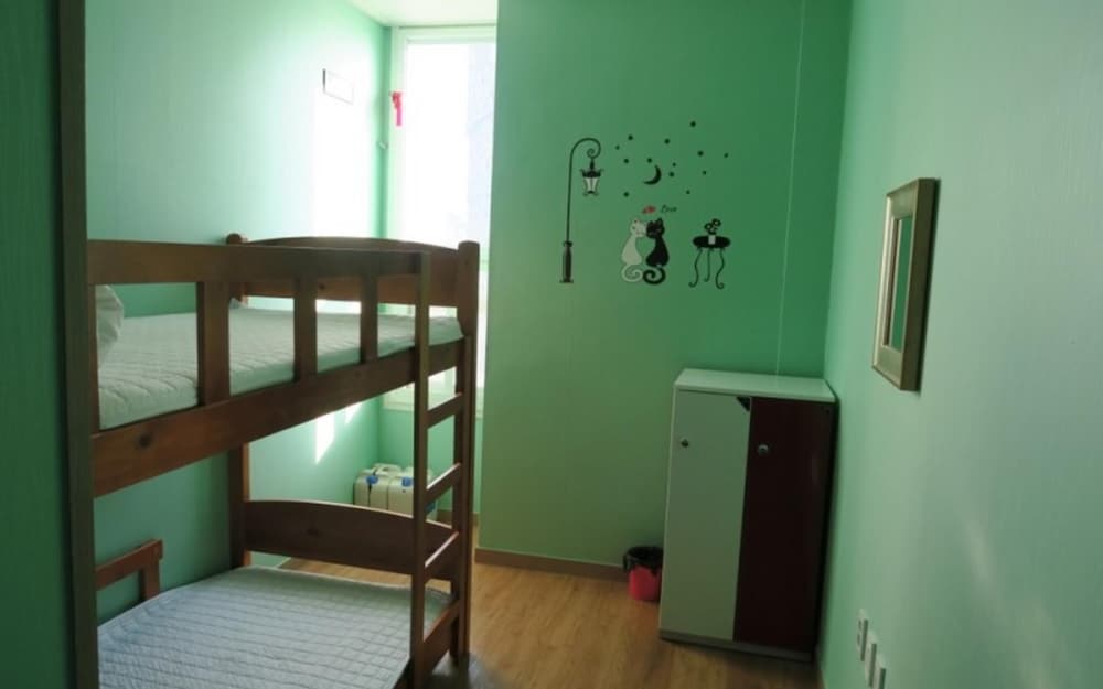 Busan Hyu Plus Guest House