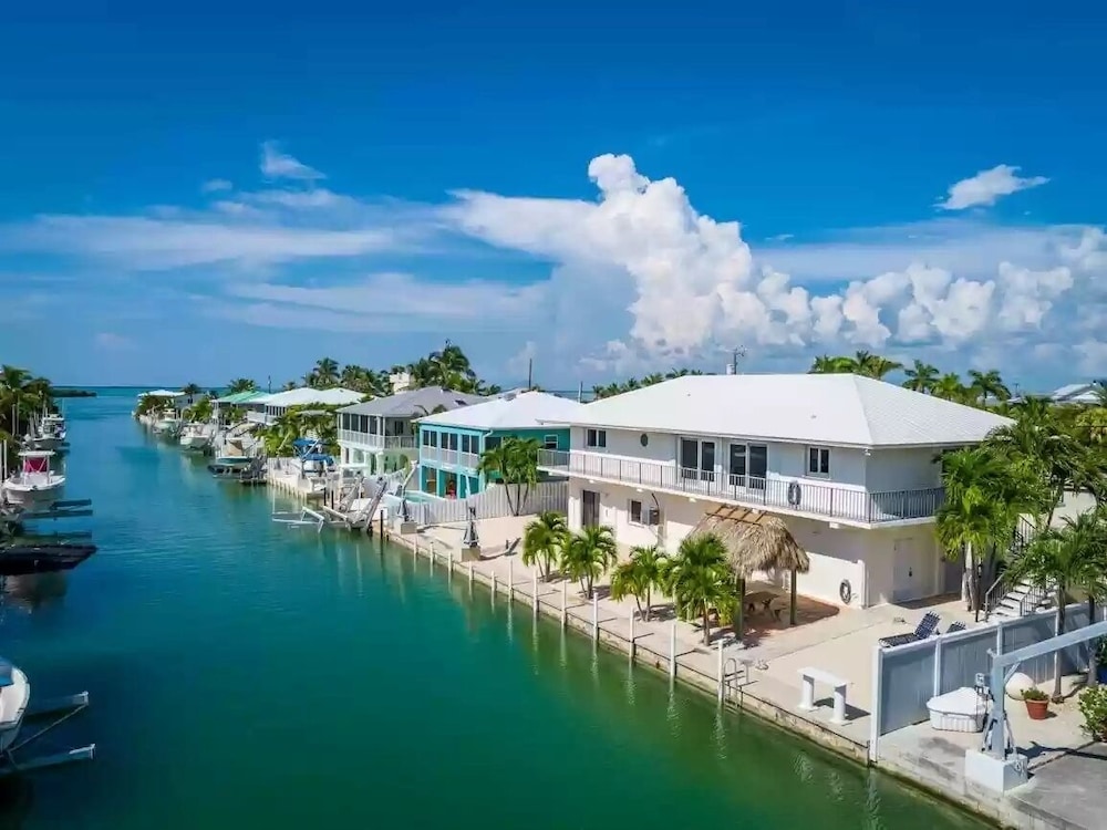 Relaxing 2/2 Get Away In The Lower Keys! 2 Bedroom Home by Redawning