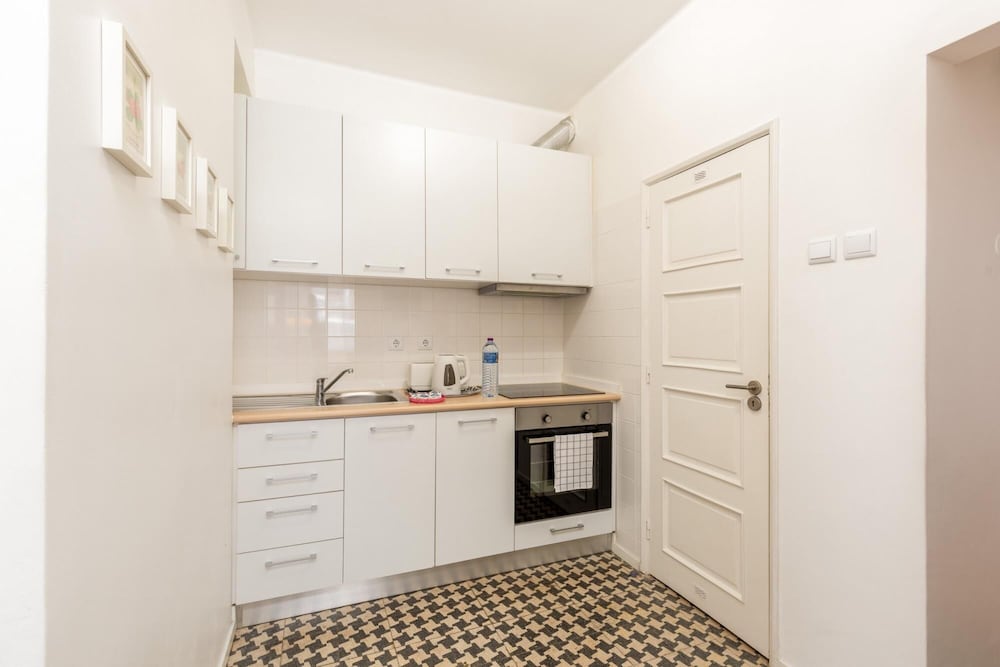 Feel Porto Stylish Flat IV