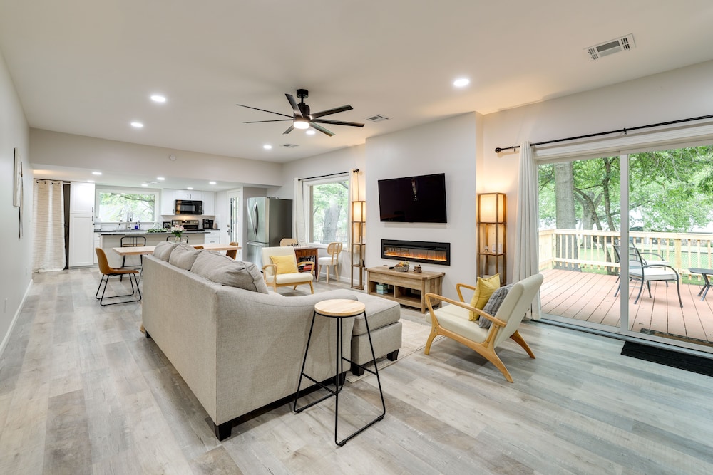 Afton Family Home w/ Deck < 1 Mi to Grand Lake!