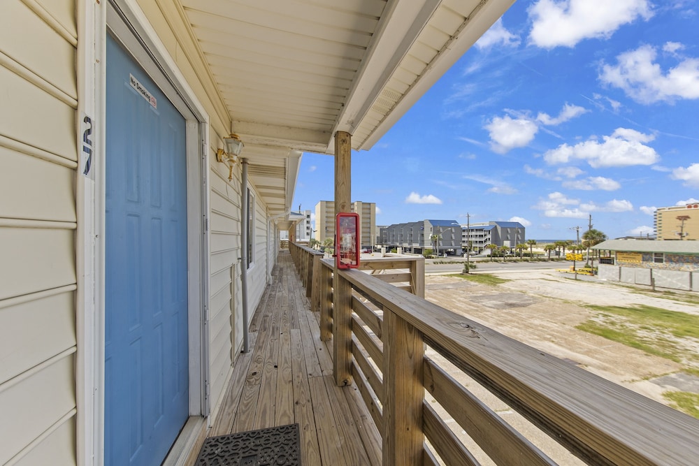 Gulf View Condos by Hosteeva