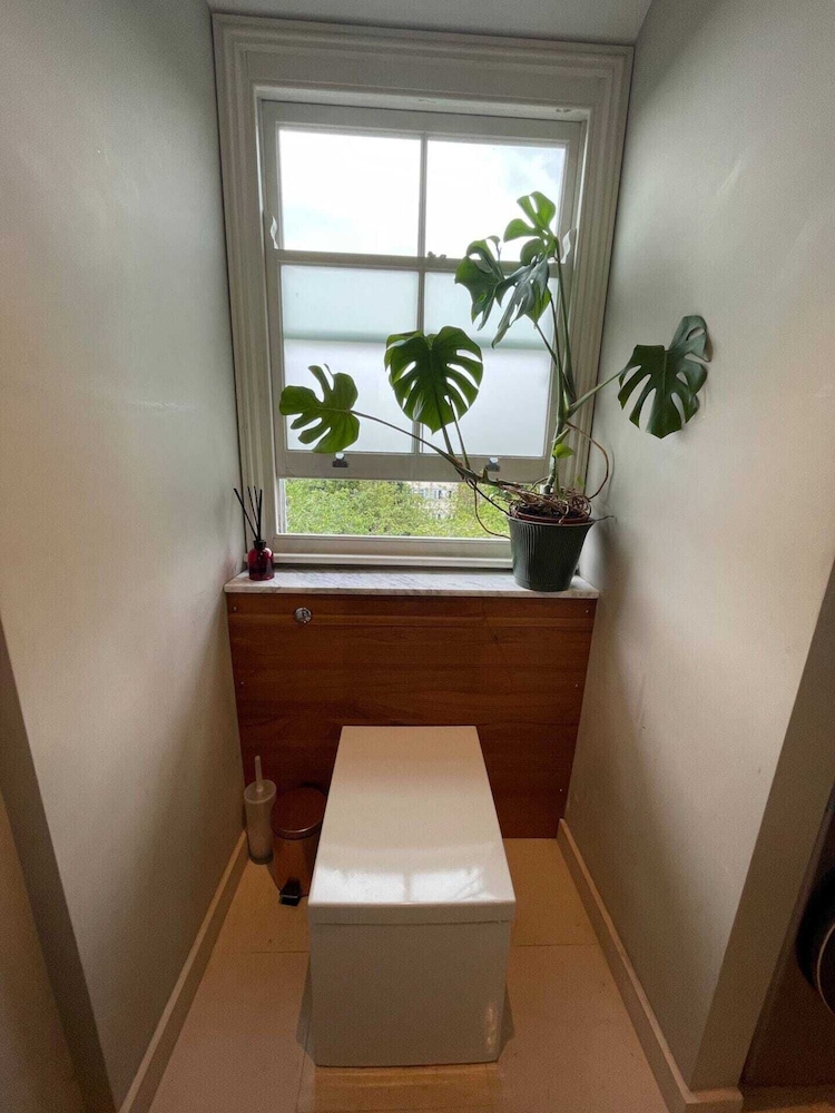 Gorgeous 1BD Flat With Steam Room - South Woodford
