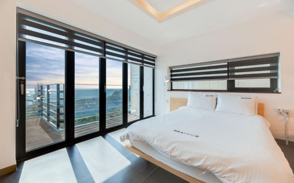 Uljin Beatrice Pool Villa