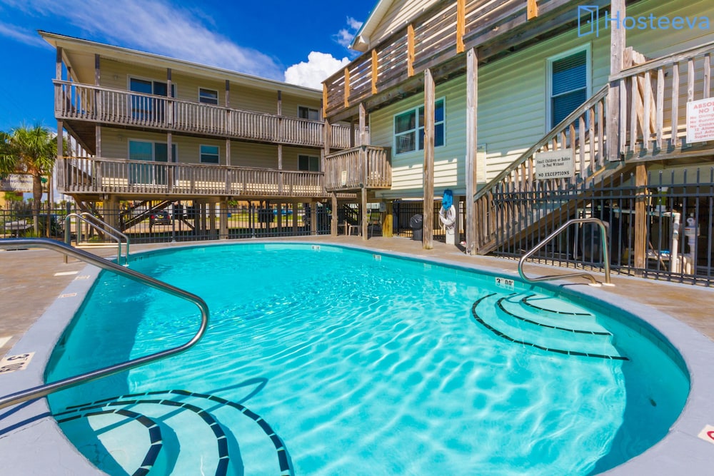 Gulf View Condos by Hosteeva