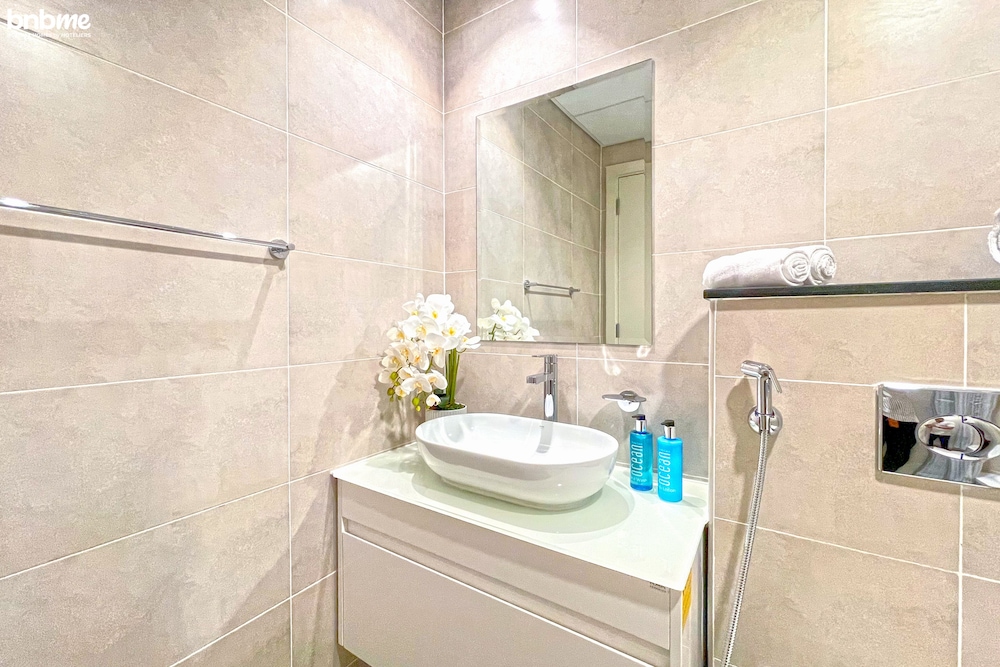 ST-Carson Tower A-1411 by bnbme homes