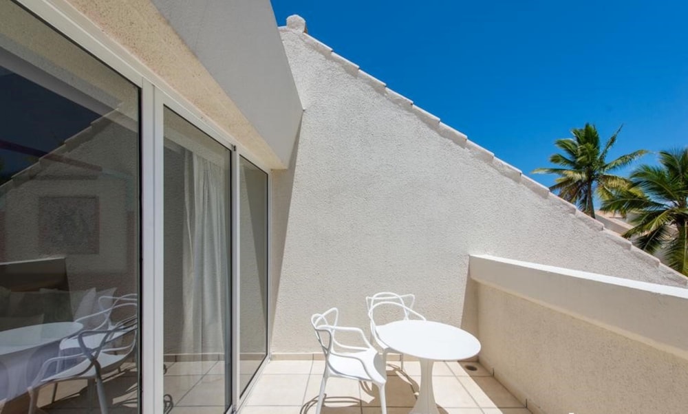 VH Atmosphere - Adults Only - Property Image 8