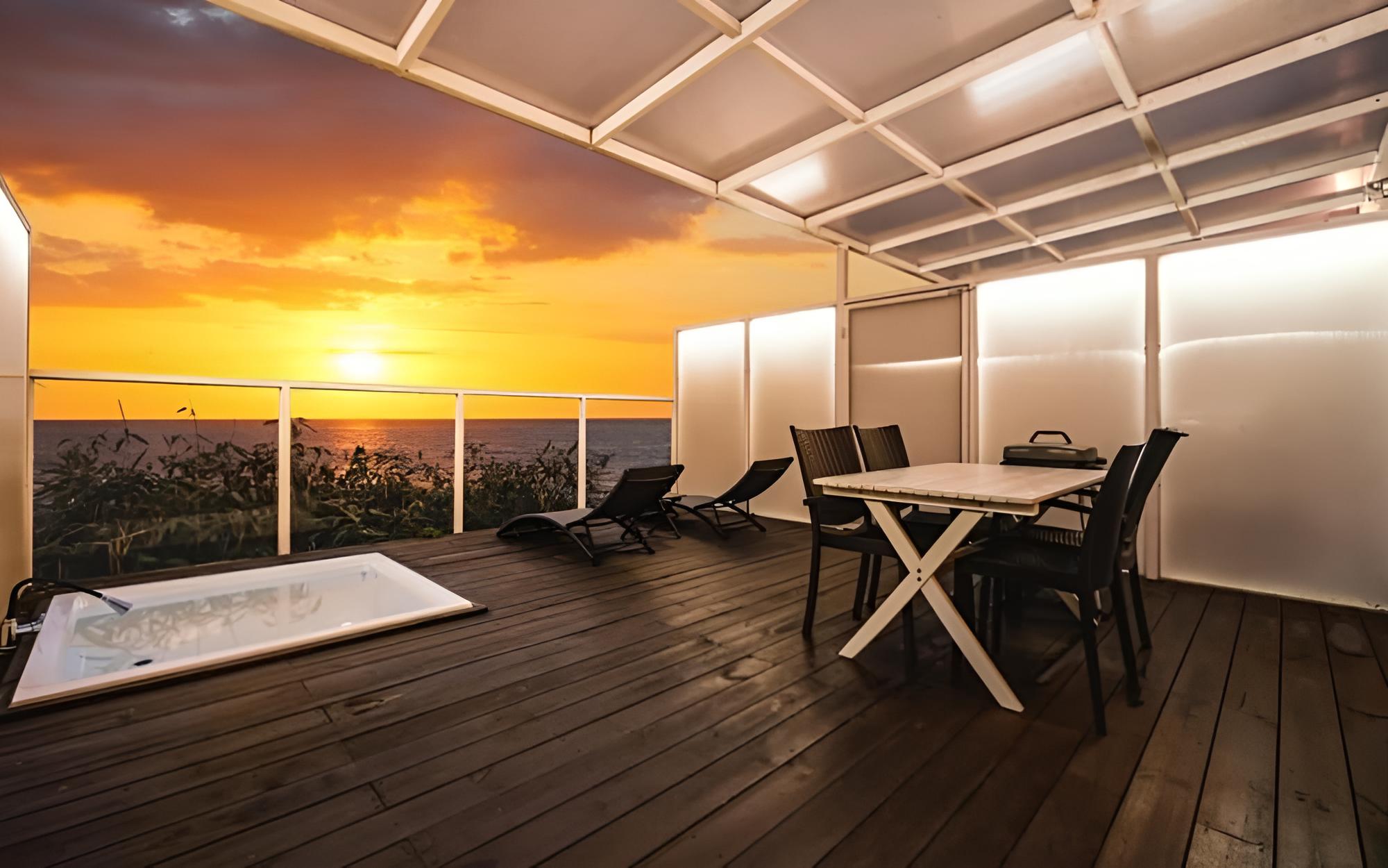 Pohang Red House Ocean Hills Pension