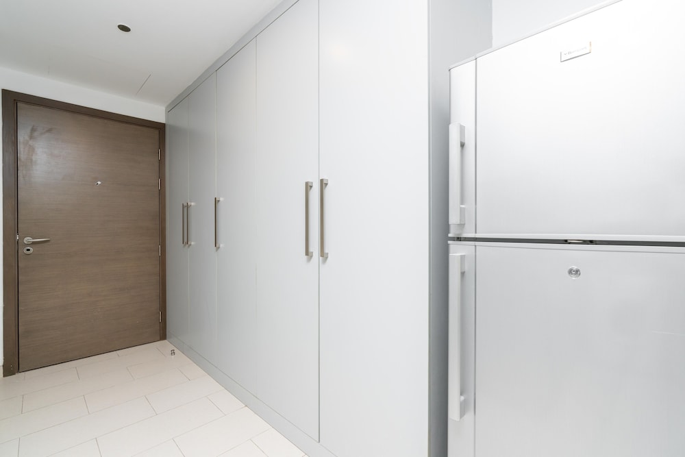Lux BnB Studio Al Furjan