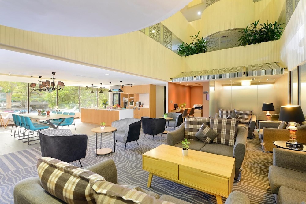 Green Garden Apartments - A