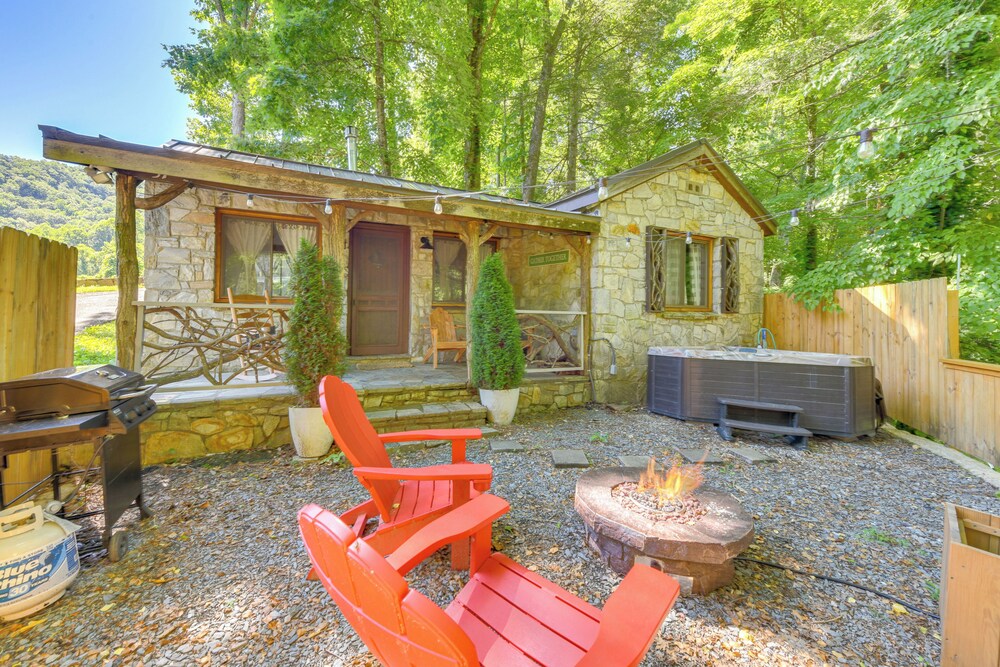 Bryson City Vacation Rental w/ Pool & Hot Tub!
