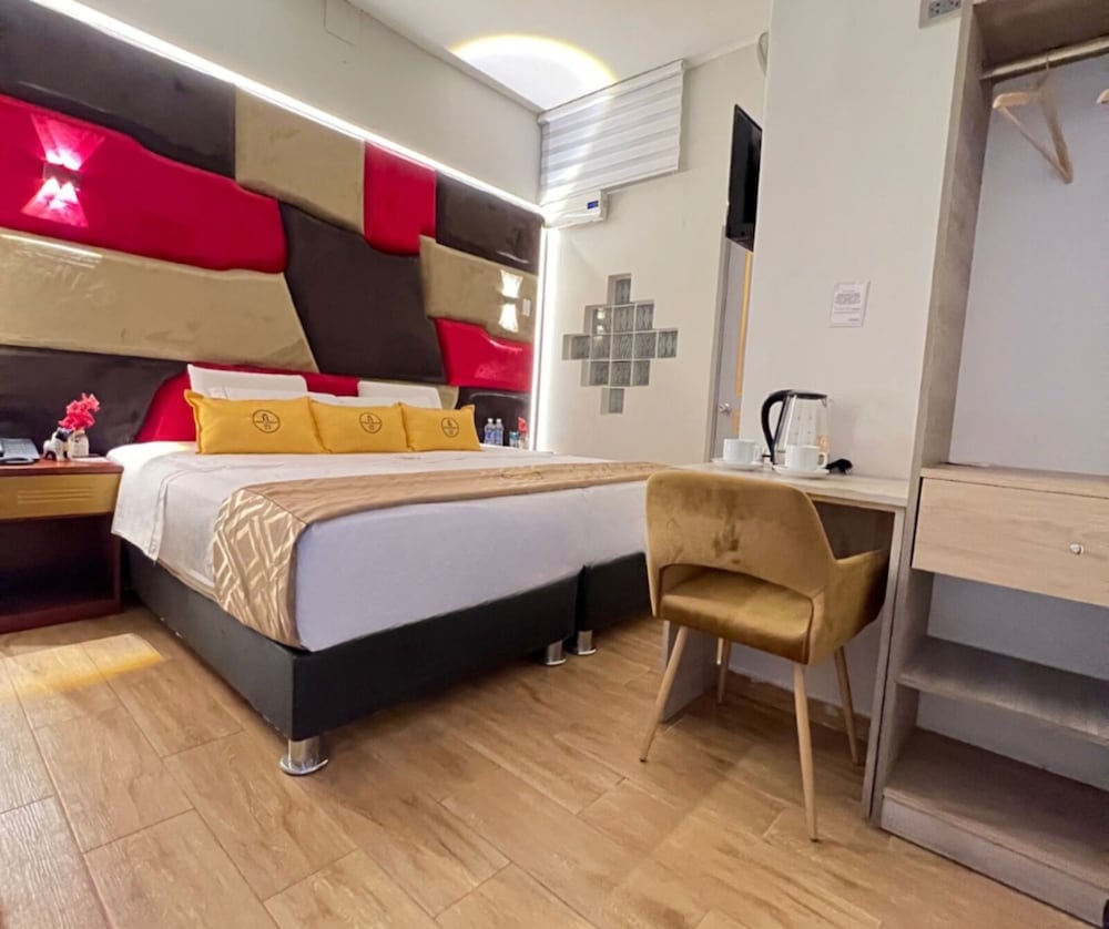 MONTREAL MAGDALENA HOTEL