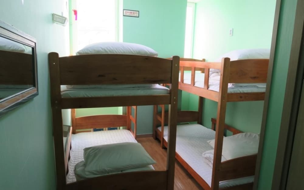 Busan Hyu Plus Guest House