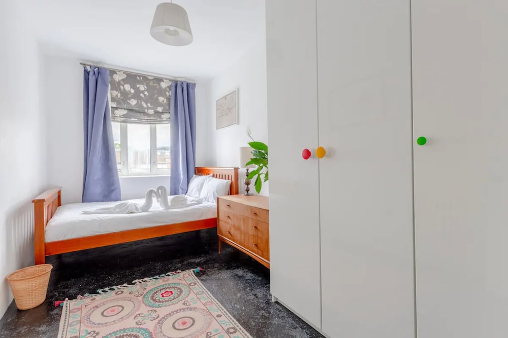 Bright & Spacious 2BD Flat - Hackney — London