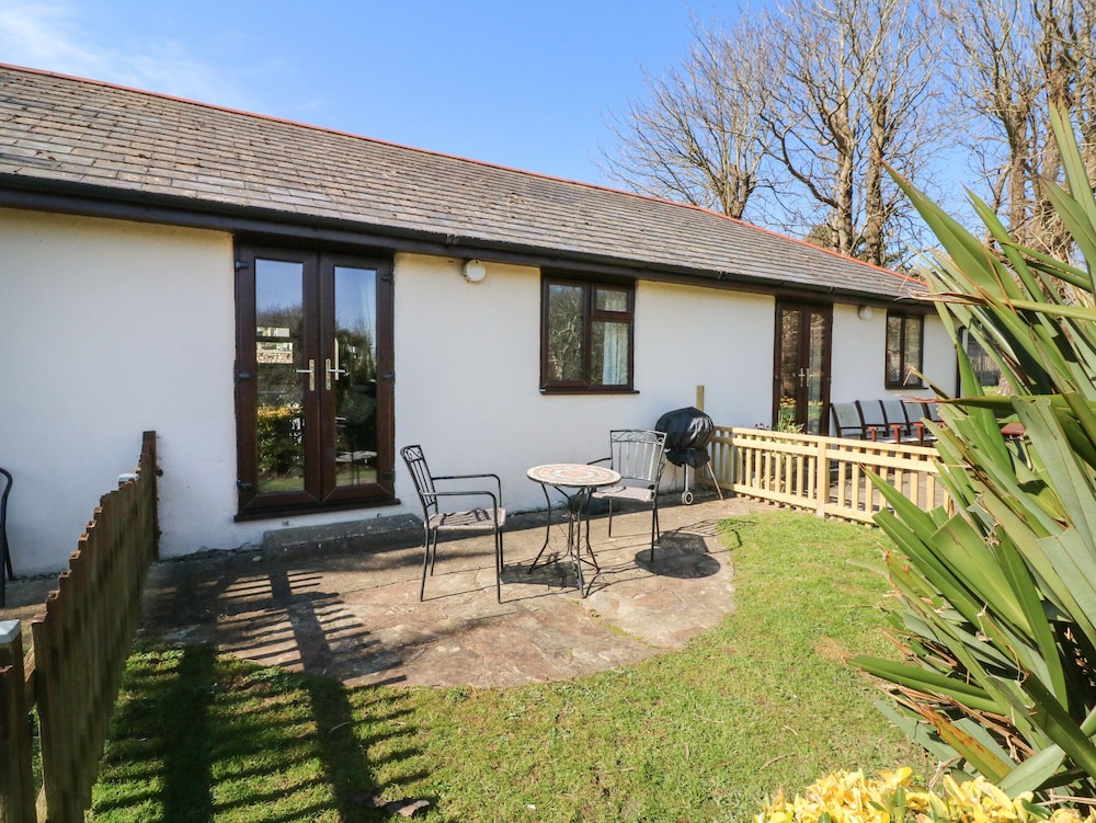 Honeysuckle Cottage
