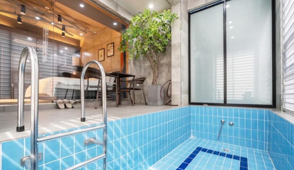 Gyeongju Jeje Pool Villa Pension