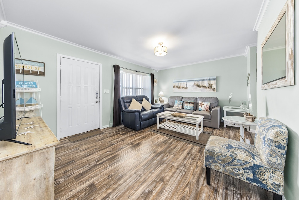 Gulf View Condos by Hosteeva