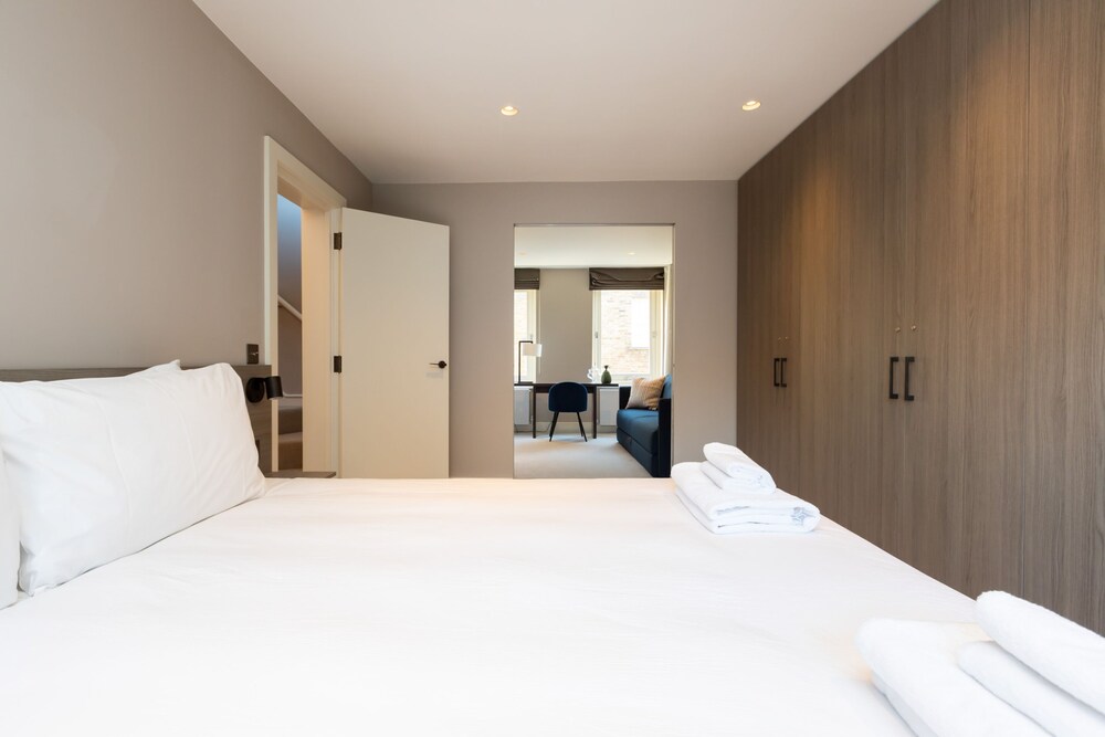 Stunning 3 Bedroom Flat in Covent Garden