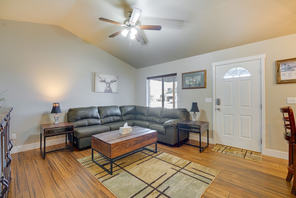 Laramie Vacation Rental ~ 4 Mi to Downtown!