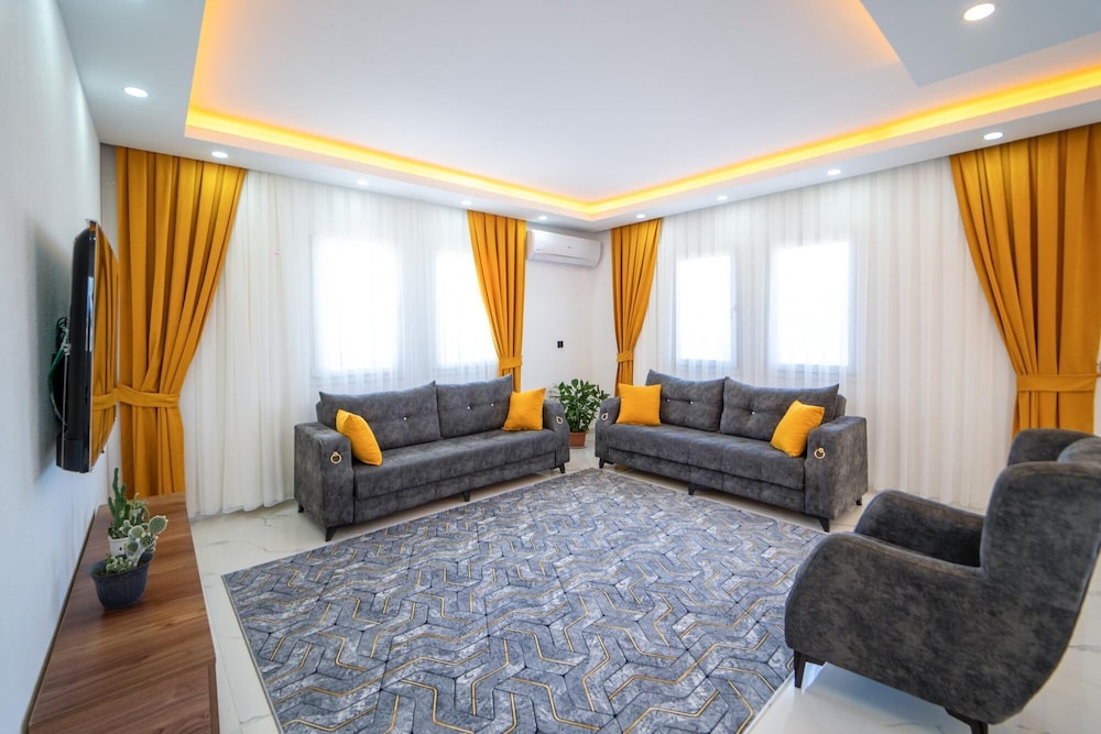 Fully Furnished Extraordinary Flat in Fethiye