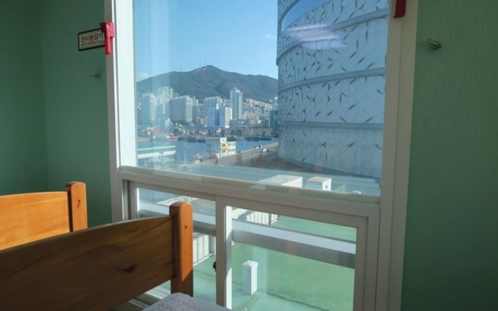 Busan Hyu Plus Guest House