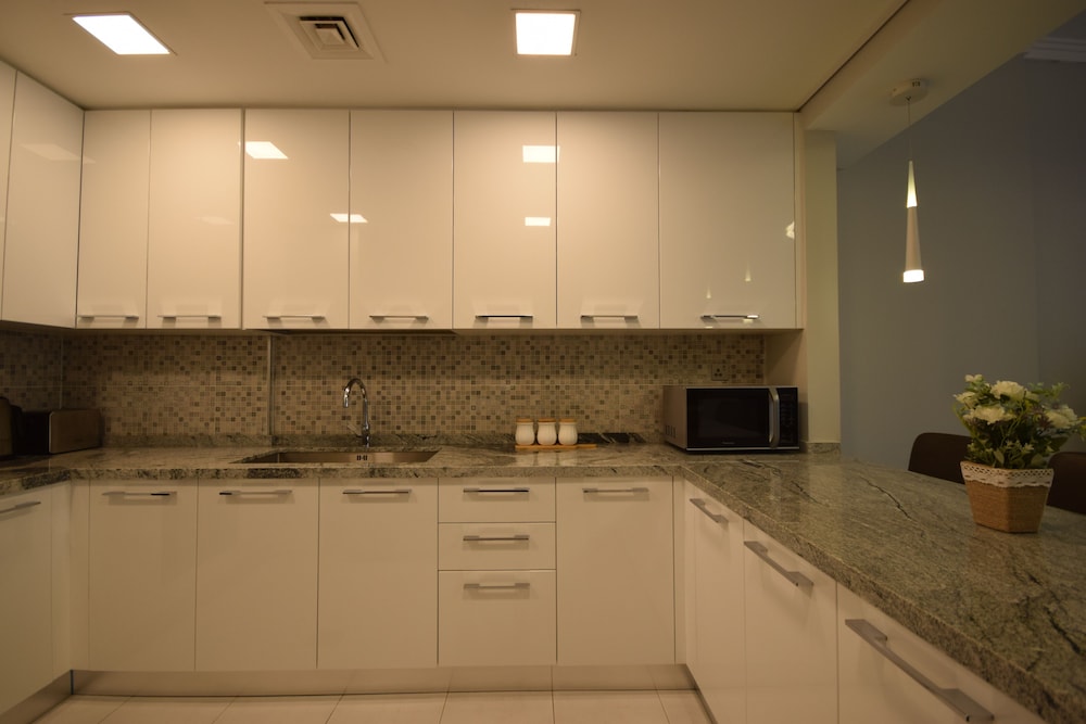 Regent Court 114